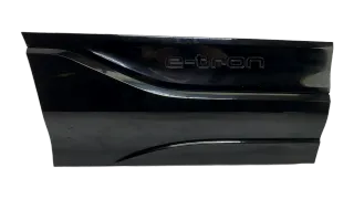 Original AUDI Q6 eTron Türverkleidung Hinten Rechts Schwarz 85H853970A - Bild 1