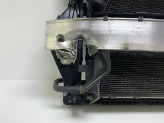 Audi Q3 2.0TFSi FSI Schlossträger mit Kühlerpaket Frontmaske Klimakühler Lüfter - Bild 4