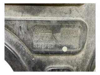 Original VW Golf 5 V Plus Unterbodenschutz Motorschutz Vorne unten 1K0825235AE - Bild 3