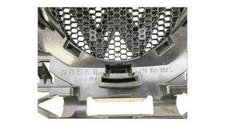 Original Volkswagen Caddy 2K II Kühlergrill mit VW Emblem Vorne 1T0853653L - Bild 7