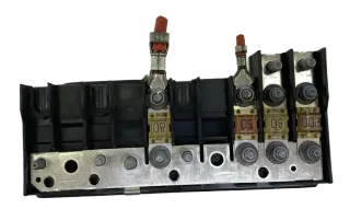 Original VW Golf 5 Passat 3C Sicherungskasten Sicherungsbox 1K0937124P - Bild 3