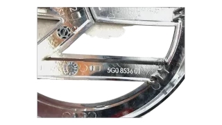 Original Volkswagen Golf 7 Kühlergrill VW Emblem Vorne 3G0853601 - Bild 3