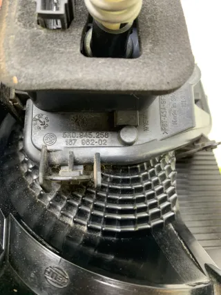 Original VW Golf 6 VI 5K Rückleuchte Heckleuchte hinten rechts außen 5K0945096D - Bild 5