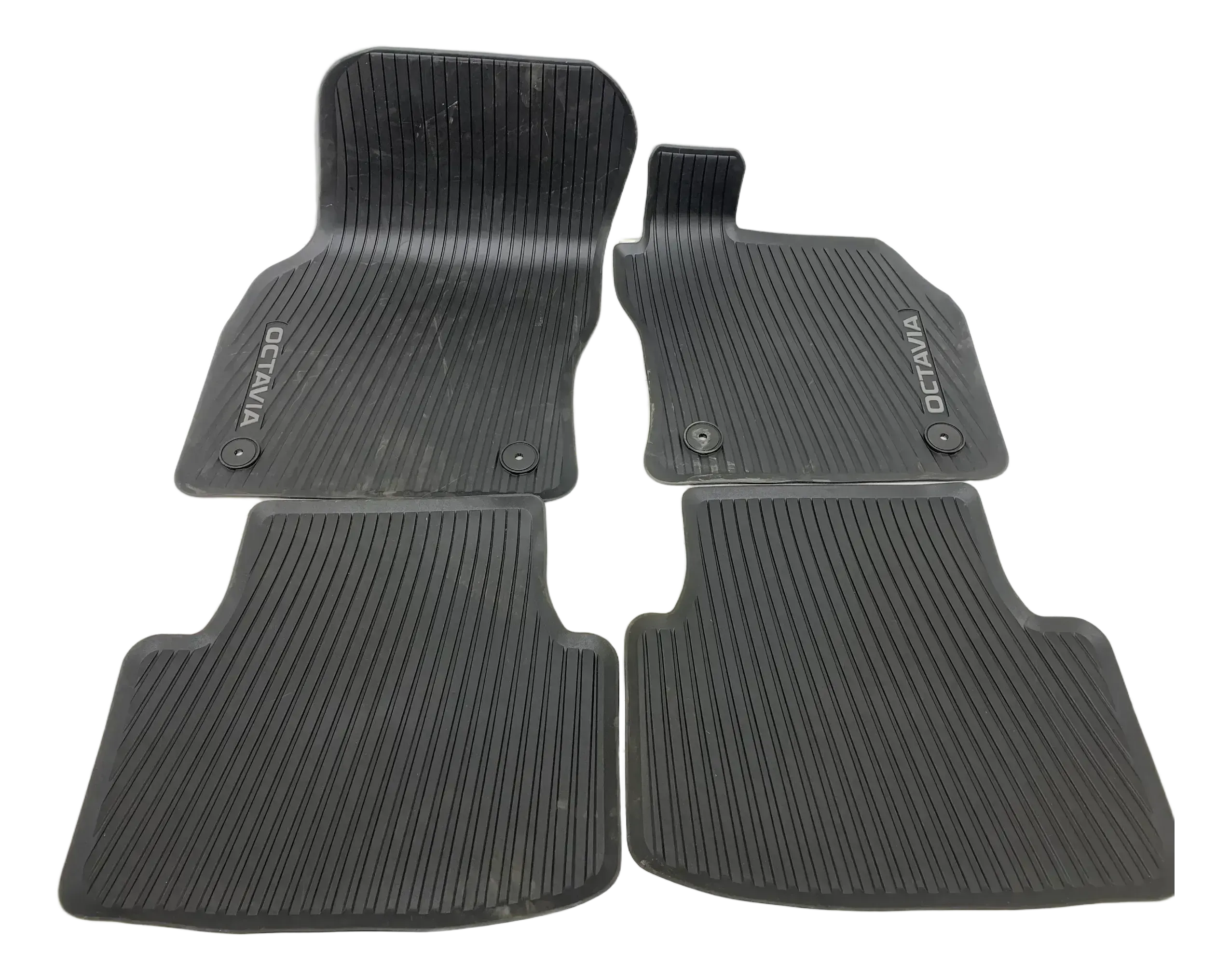 Original Skoda Oktavia Fußmatten Teppiche  5E8061500 5E8862436 5E8862435 - Bild 1