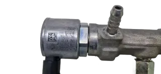 VW Audi Seat Skoda Injektor Einspritzdüse 04L130277AE 0445110471 nur 3341km - Bild 3