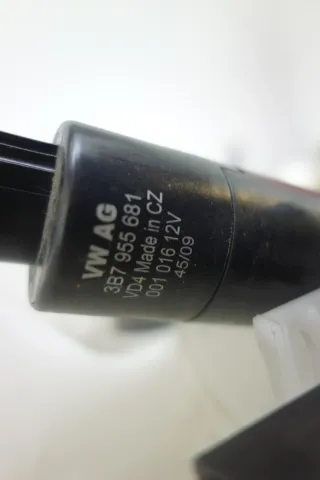 Original VW TOUAREG 7P Behälter Waschwasserbehälter 7P0955453 - Bild 6