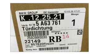 NEU - Original BMW X1 U11 Türdichtung Siegel Vorne 5A63761 - Bild 4