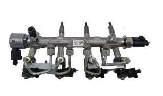 VW Audi Seat Skoda Injektor Einspritzdüse 04L130277AE 04L096054 nur 2312km - Bild 1